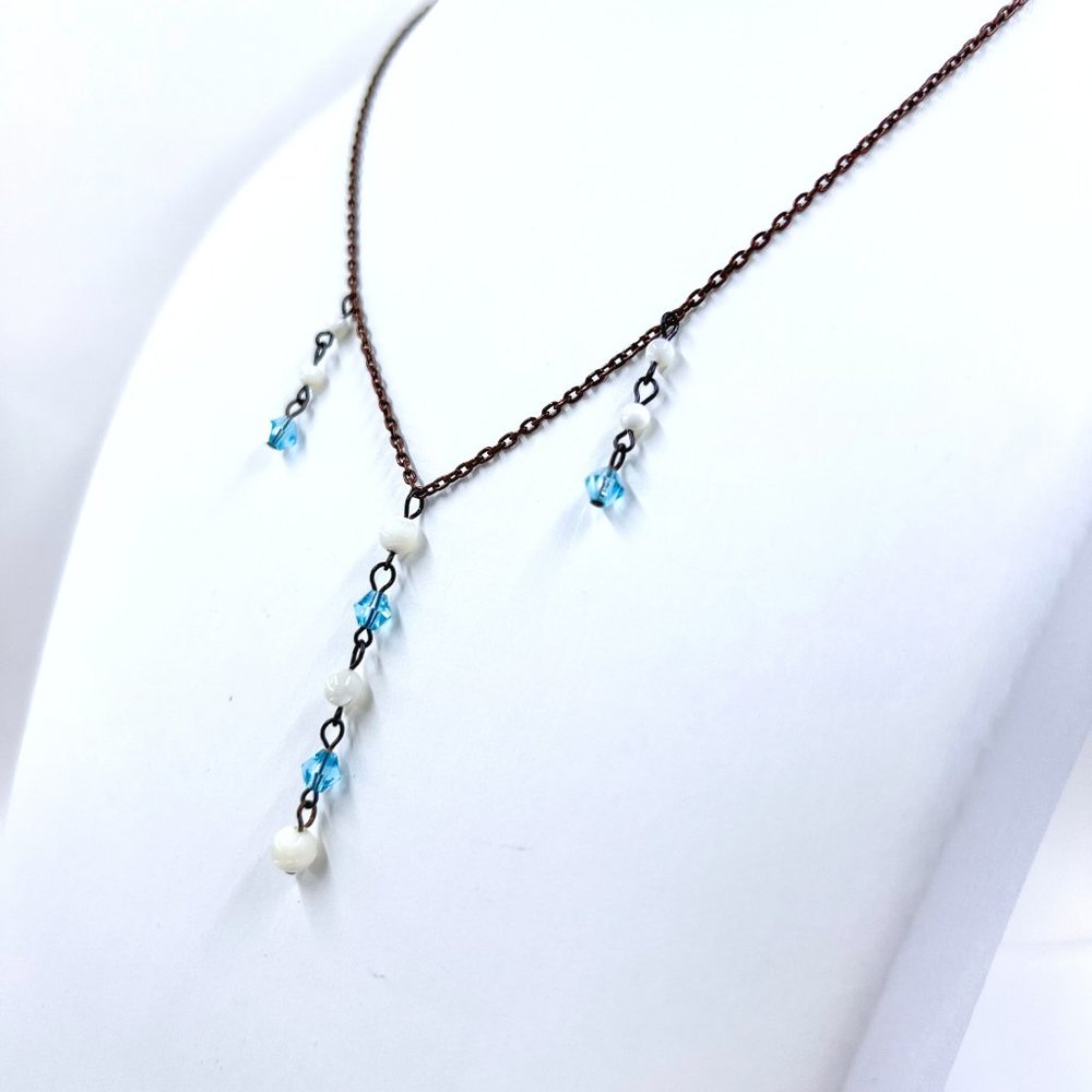 NWOT – White & Turquoise Dangle Beaded Copper Tone Y Style 16” Necklace